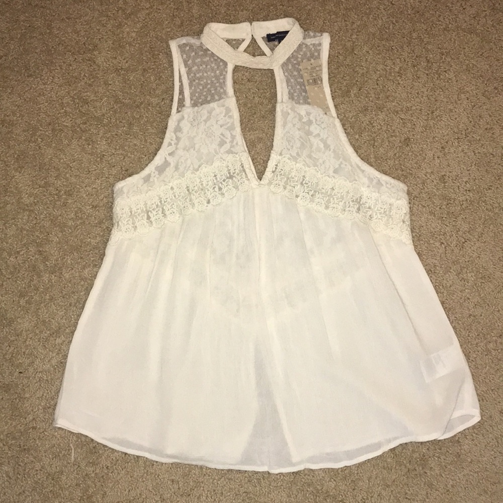 American Eagle lace top